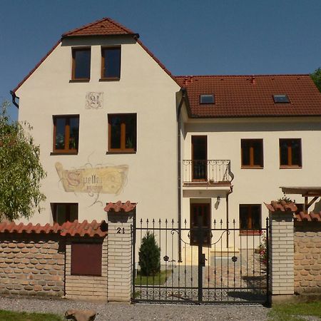 Penzion Speller Vysoký Újezd Exteriér fotografie